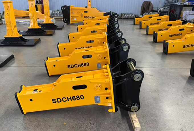 Excavator Hydraulic Breaker Attachment