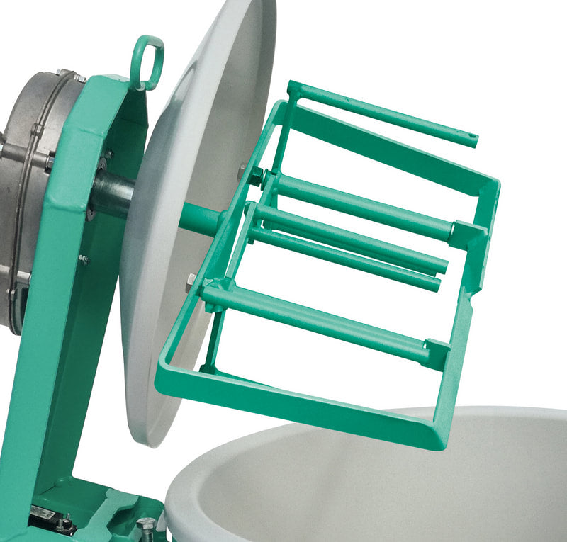 IMER Mix-All 60 portable paddle mixer, close view of the mixing paddle and bucket